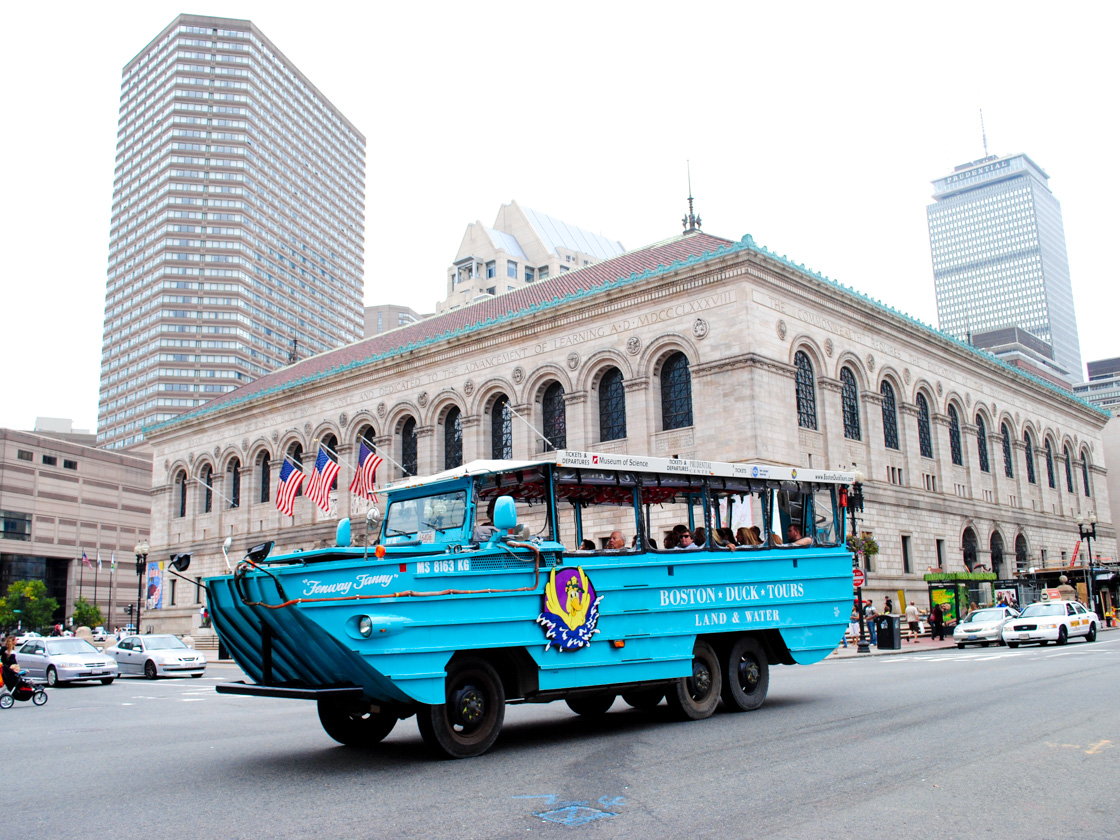 boston public library free aquarium tickets